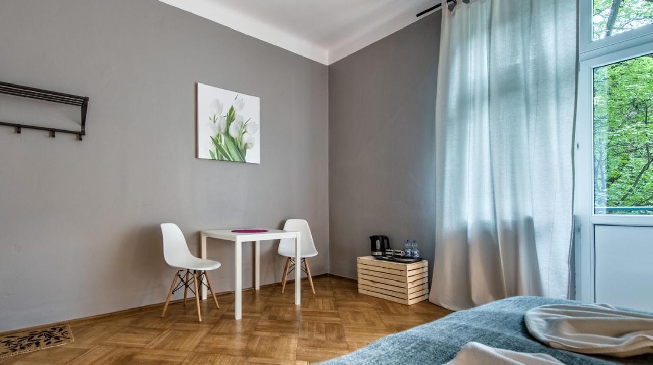 Old Town Apart Apartment คราคูฟ ภายนอก รูปภาพ