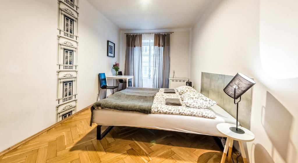 Old Town Apart Apartment คราคูฟ ภายนอก รูปภาพ